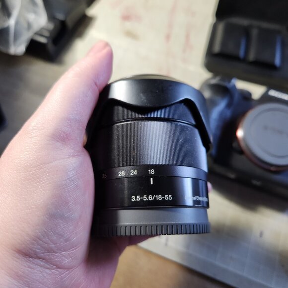 Used Sony A7 iv with 16mm and 18-55mm lenses - Picture 3 of 7